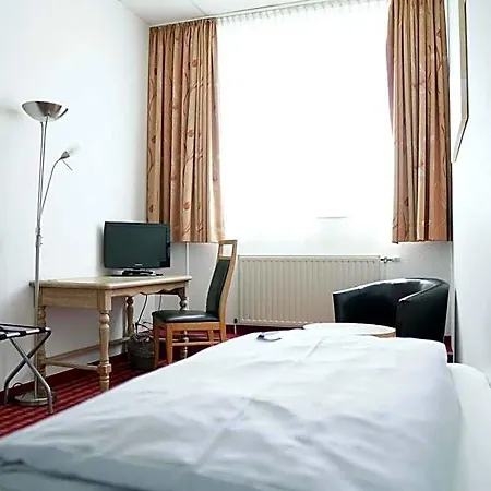 B&k Hotel 3*